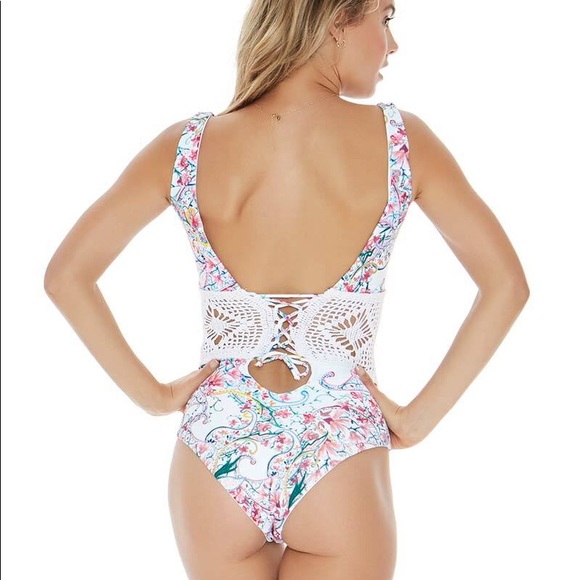 L*SPACE Samantha Paisley One Piece Swim - Picture 13 of 16